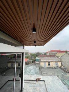 ốp trần gỗ ngoài trời 2