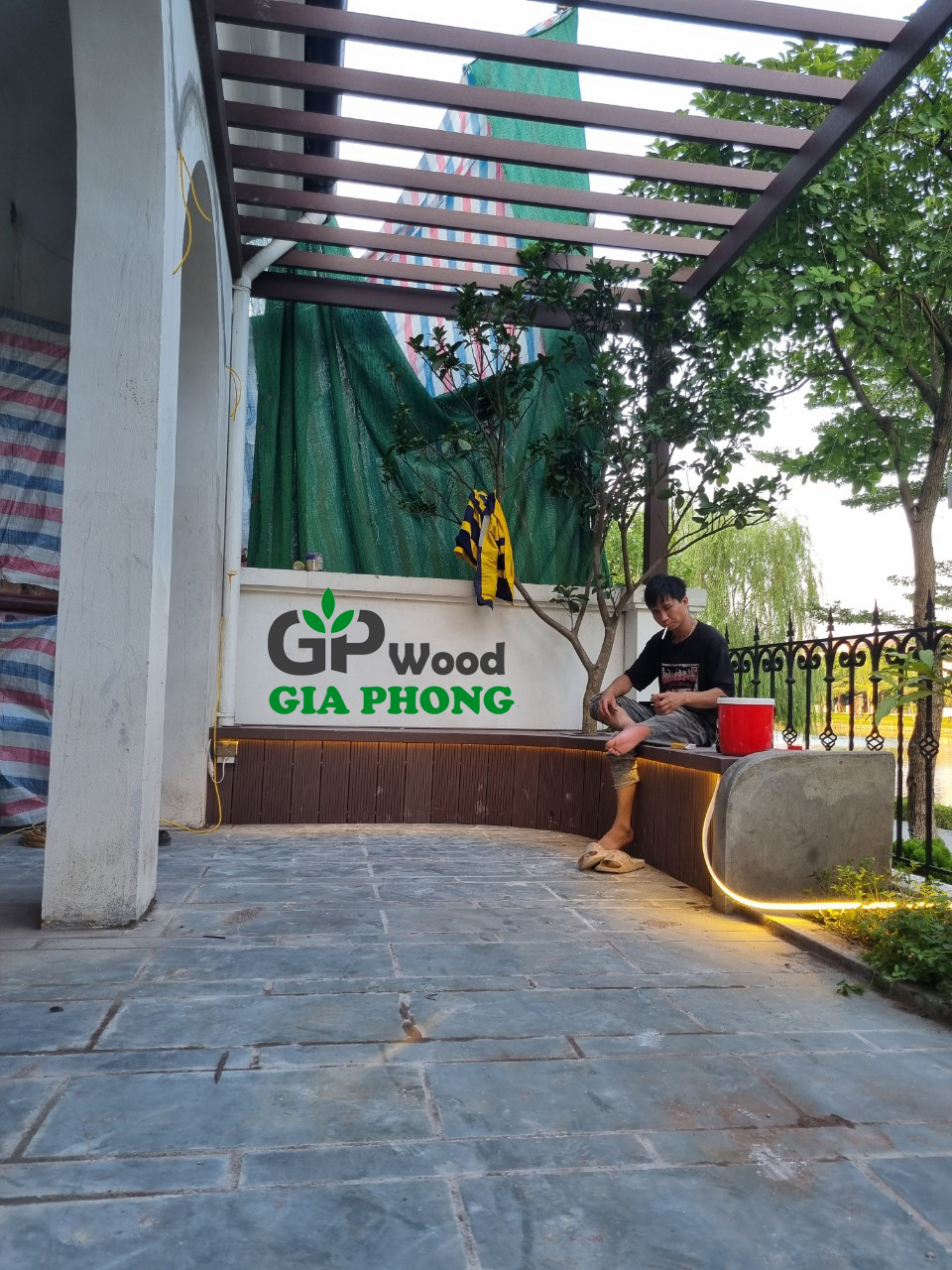 sàn gỗ nhựa ngoài trời an khánh 