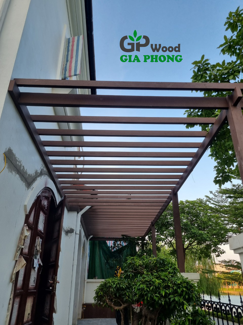 sàn gỗ nhựa ngoài trời an khánh 