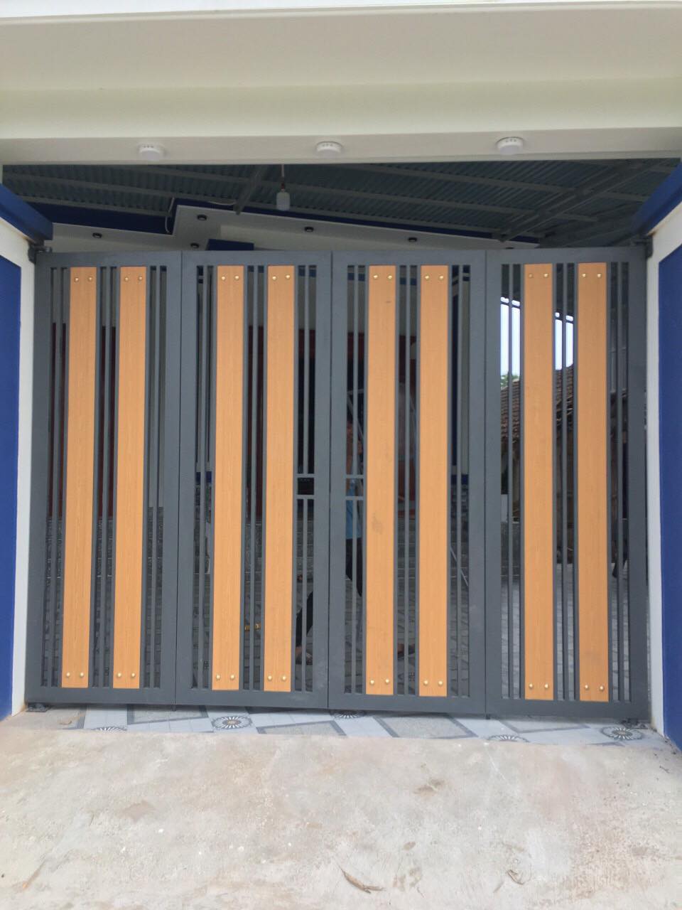 Cổng gỗ nhựa ngoài trời 2023 mẫu số 7