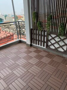 vỉ ban công gỗ nhựa