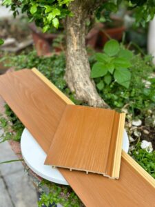 tấm ốp gỗ nhựa phủ asa