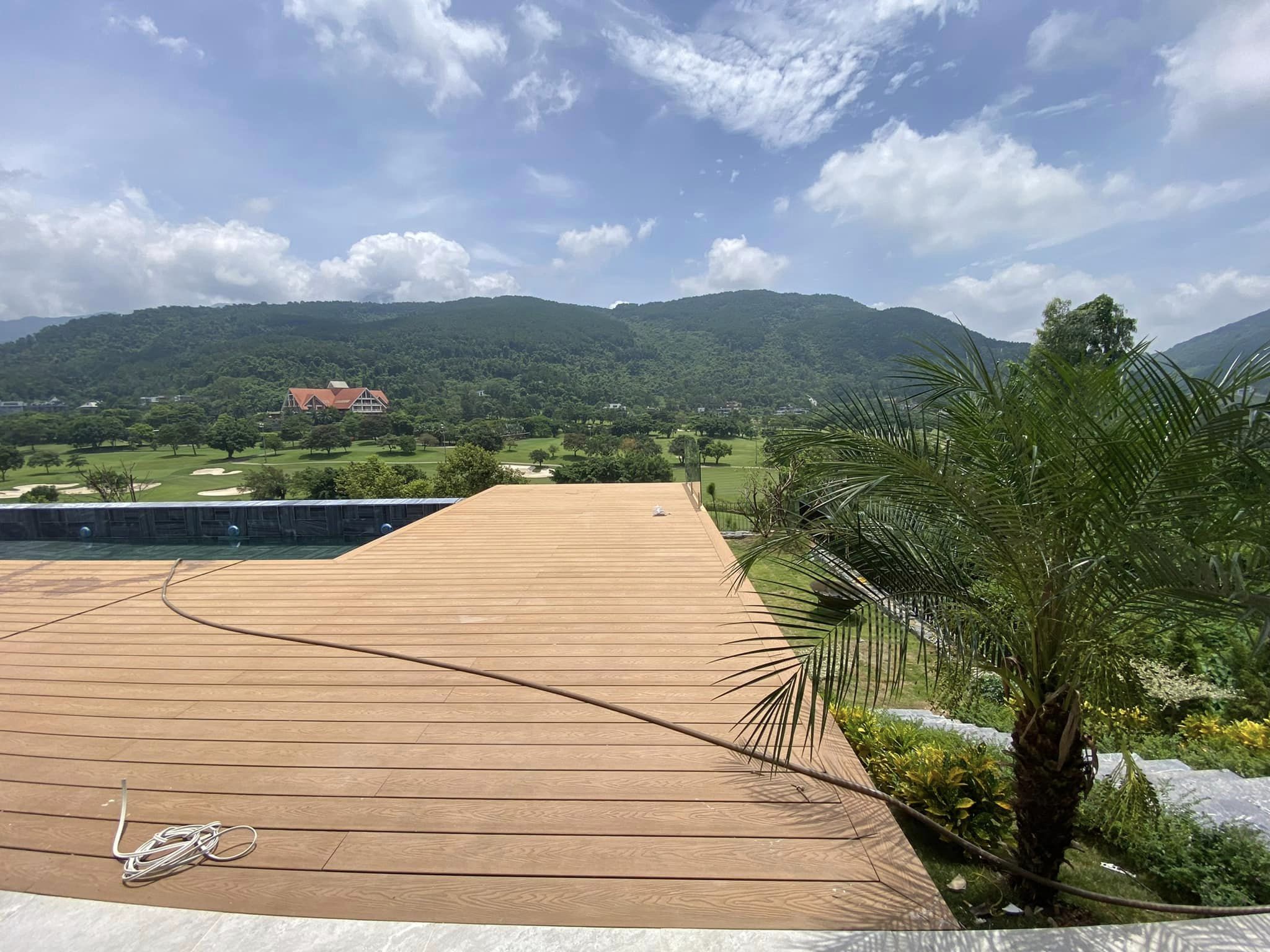 Vật liệu lát sàn ngoài trời 