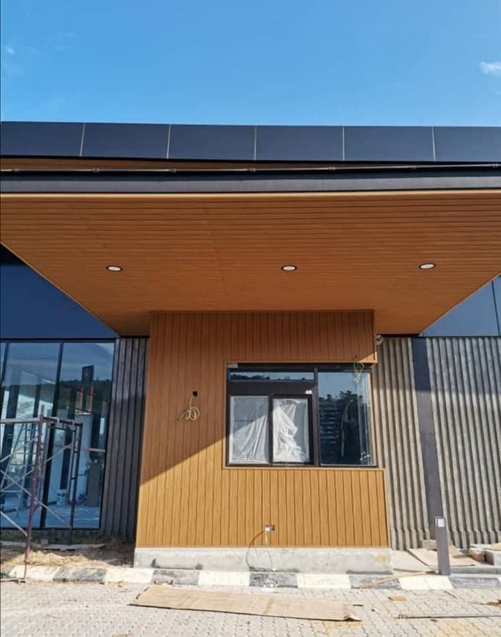 Tấm Ốp Trần Mái Hiên