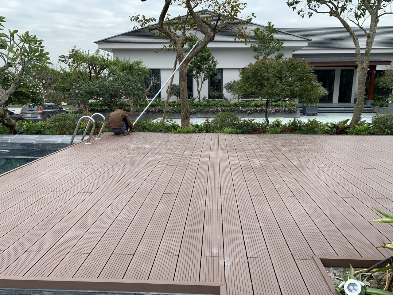 Sàn Malaysia Ngoài Trời