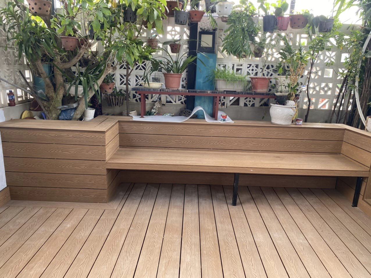 sàn đẹp ngoài trời 2023