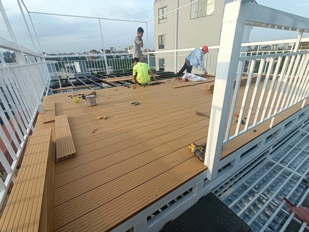 sàn đẹp ngoài trời 2023