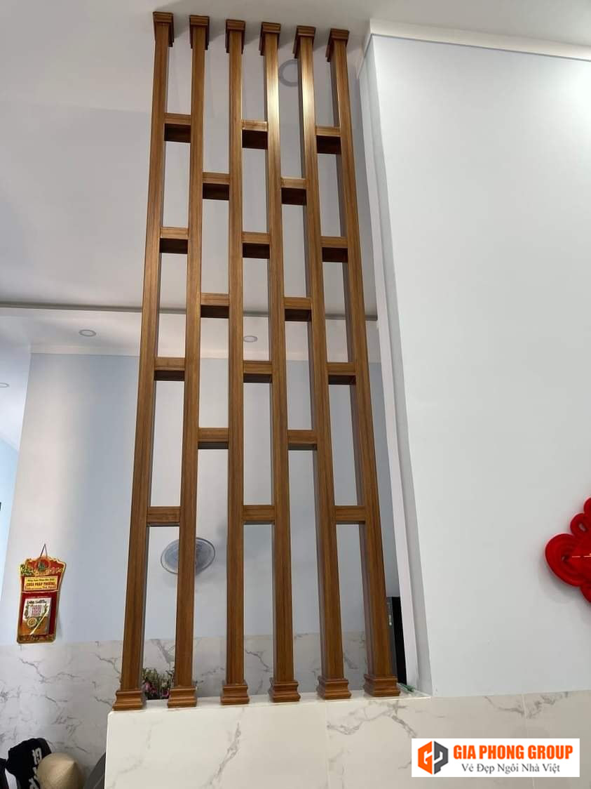 tấm nhựa làm vách cầu thang 