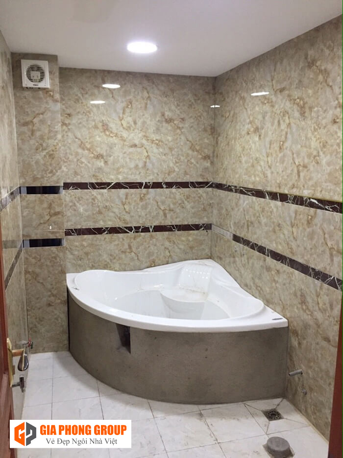 tấm nhựa ốp tường hoa văn cho phòng tăm 