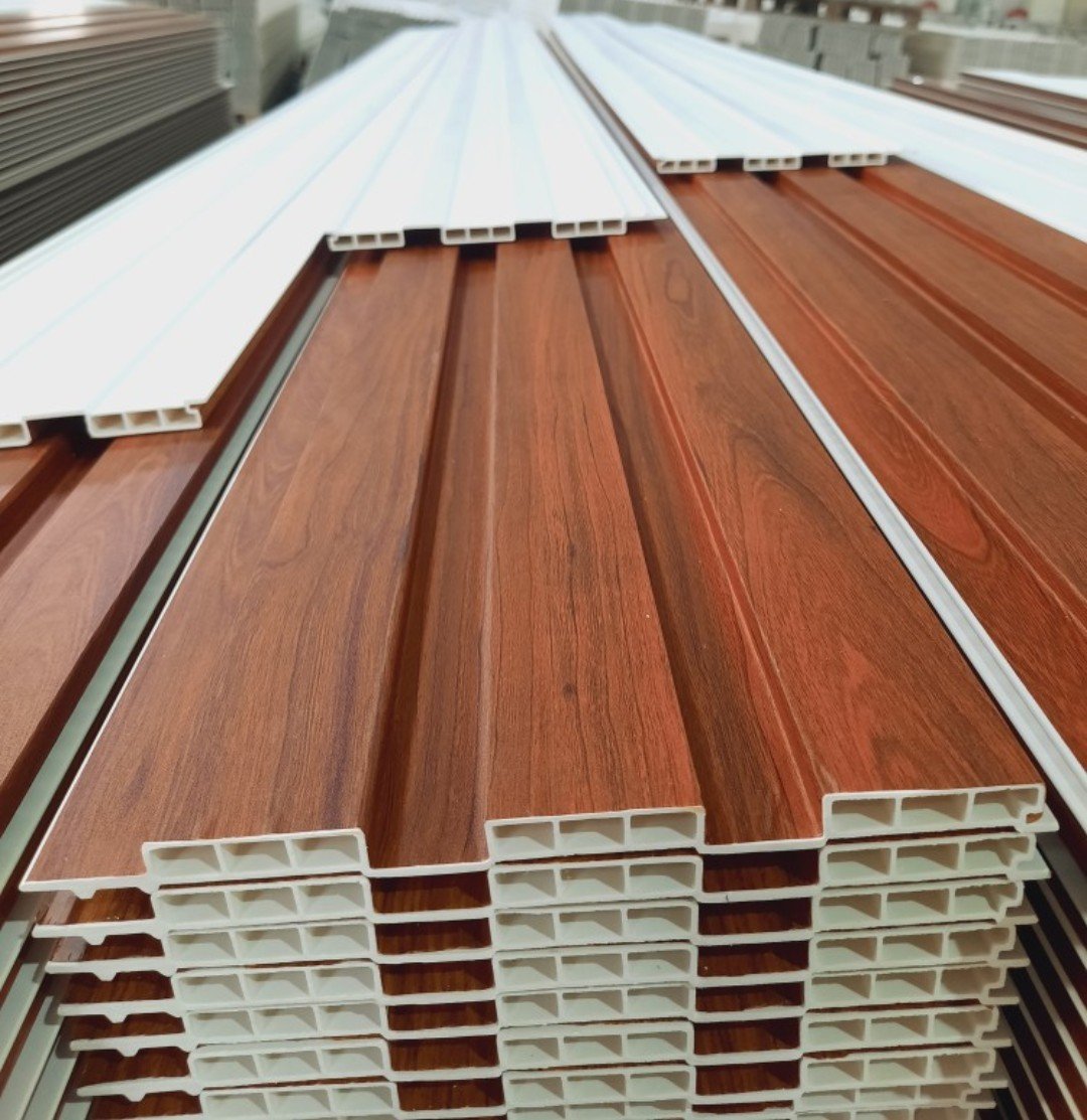 Hướng Dẫn Sử Dụng & Lắp Đặt <strong>Tấm Nhựa Ốp Tường</strong> Đơn Giản, Hiệu Quả