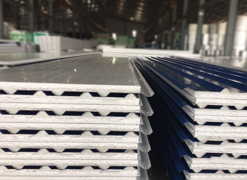 Tôn Xốp 2 Mặt - Cách Âm, Cách Nhiệt Hoàn Hảo Cho Nhà Xưởng