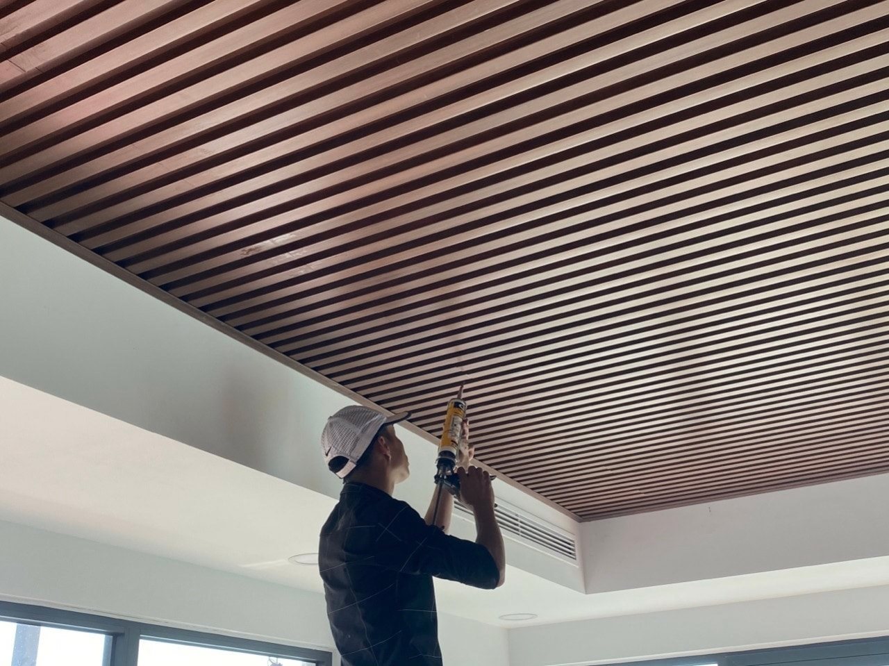 Trần Lan Gỗ Nhựa Khách Sạn: Giải Pháp Hoàn Hảo Cho Không Gian Nghỉ Dưỡng