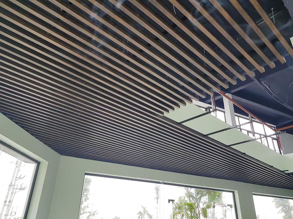 Trần Lan Gỗ Nhựa Khách Sạn: Giải Pháp Hoàn Hảo Cho Không Gian Nghỉ Dưỡng